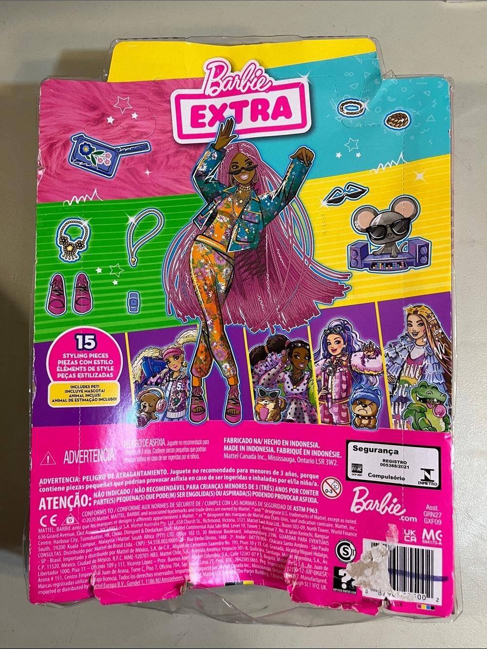 Barbie Extra Doll with Pink Hair and Multicolor Outfit - Picture 2 of 3